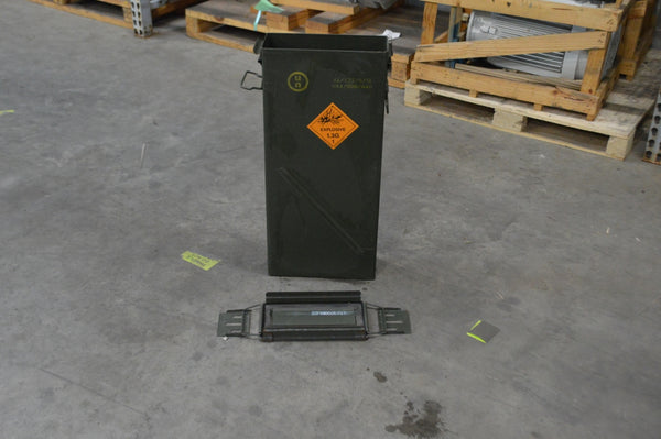 81mm Ammo Can M853A1 Tall Military Metal Can Genuine USGI EXCELLENT Condition NSN:1315-01-353-7617
